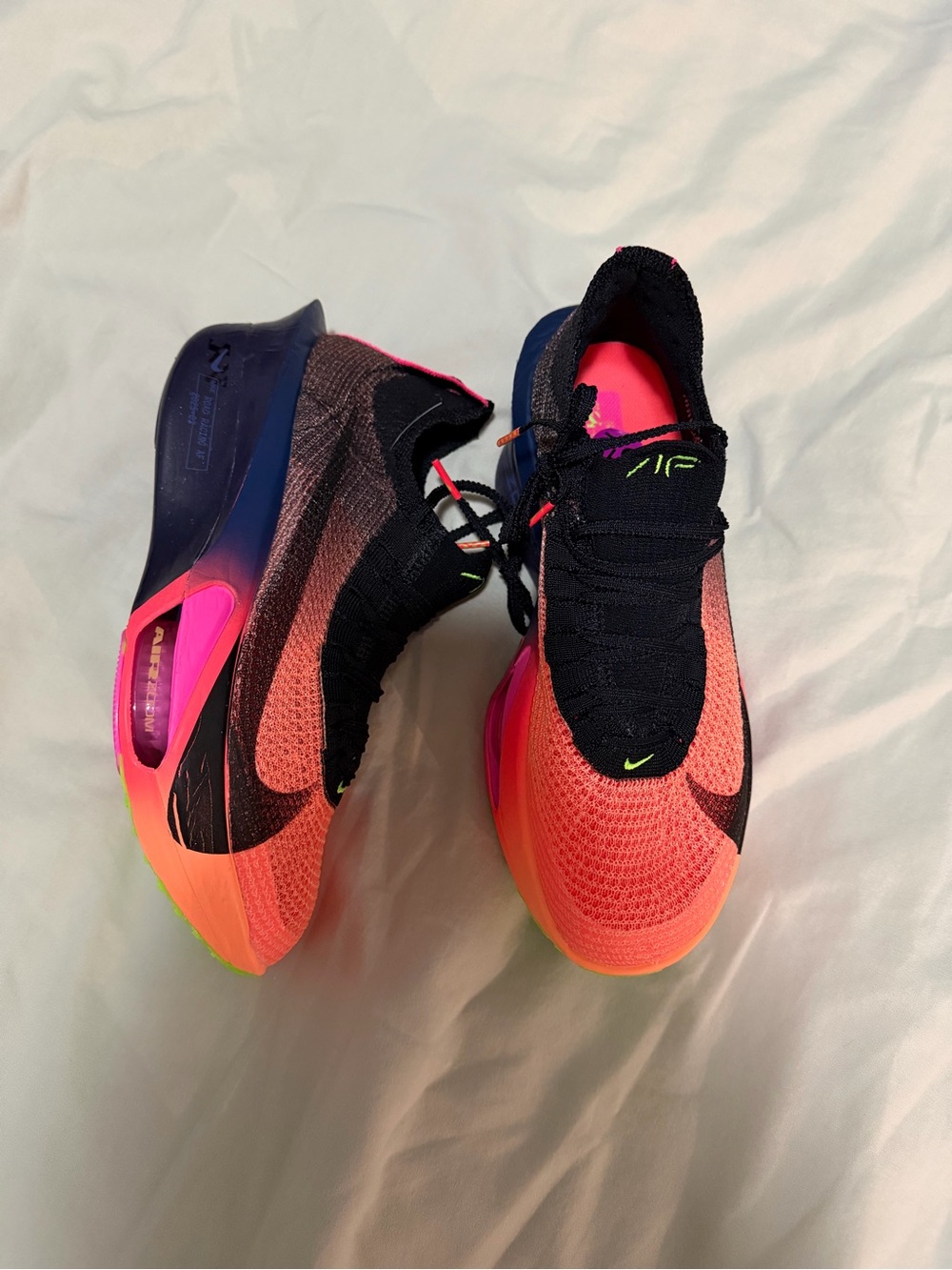 Nike Alphafly 3 - BRAND NEW - size 8.5 M / 10 W